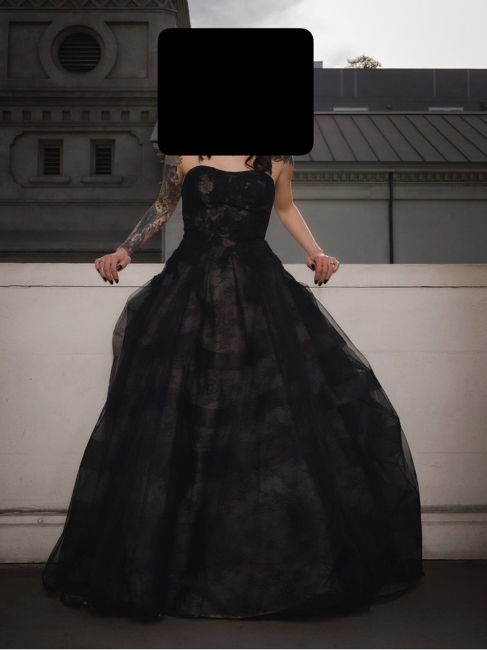 Vera Wang Black Strapless Tulle Ball Gown - Picture 3 of 13